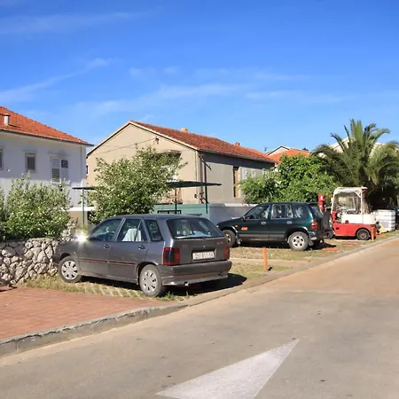 With A Parking Space Hvar - 8810 Апартаменти *