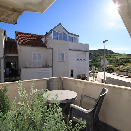 With A Parking Space Hvar - 8810 Hvar Town