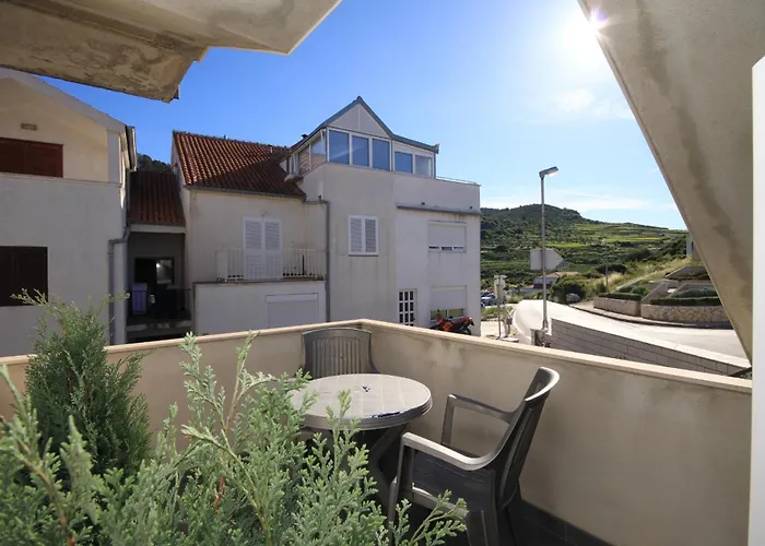 With A Parking Space Hvar - 8810 Hvar Town