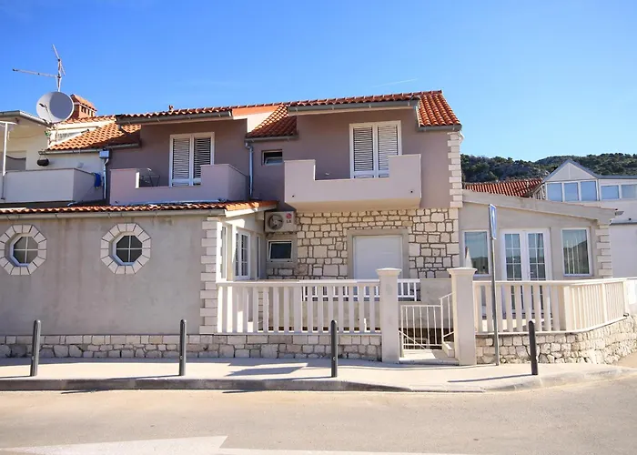 With A Parking Space Hvar - 8810 *