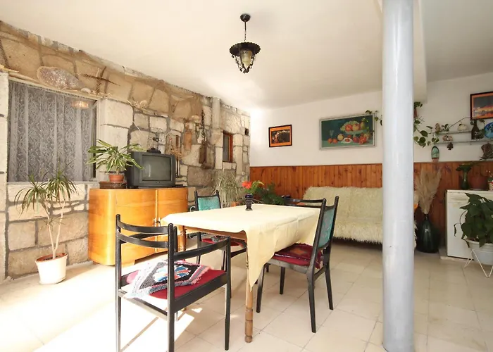 With A Parking Space Hvar - 8810 *